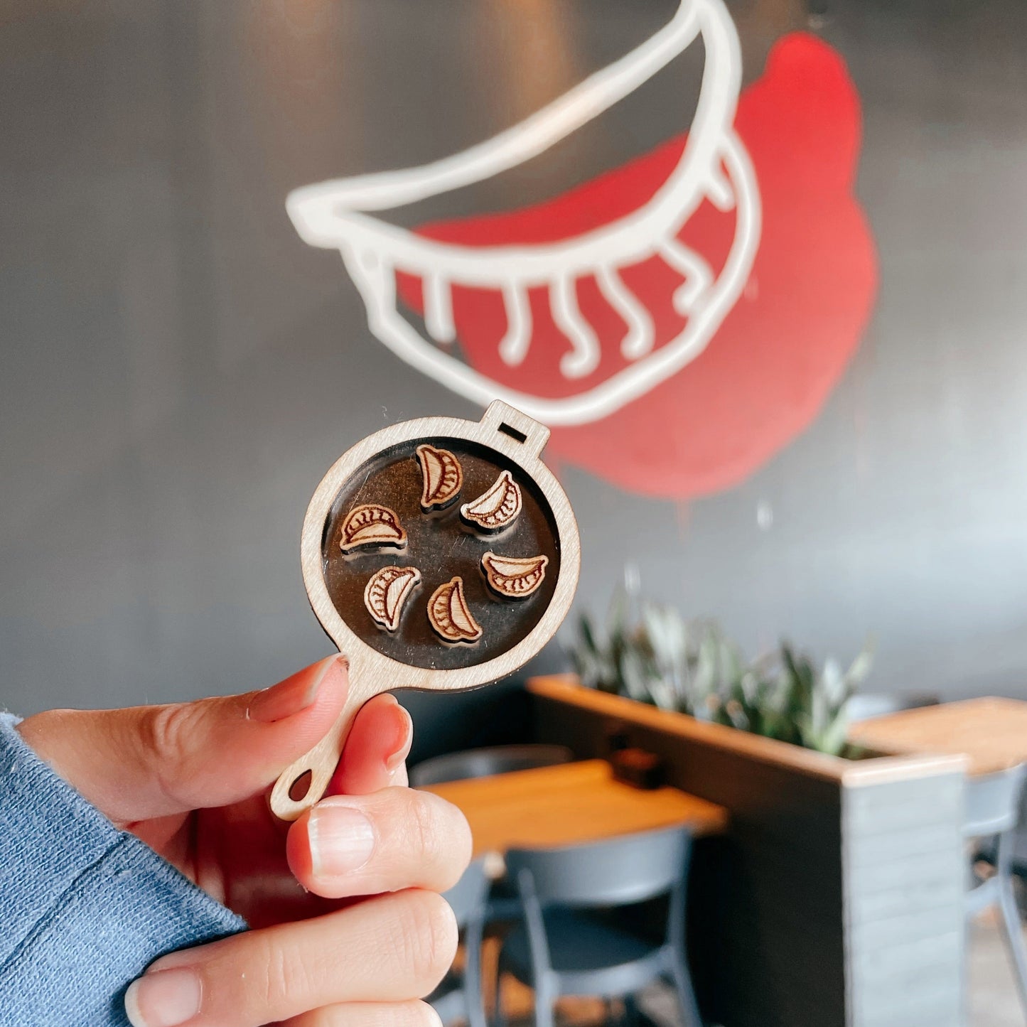 Tiny pan-fried dumpling magnets with frying pan
