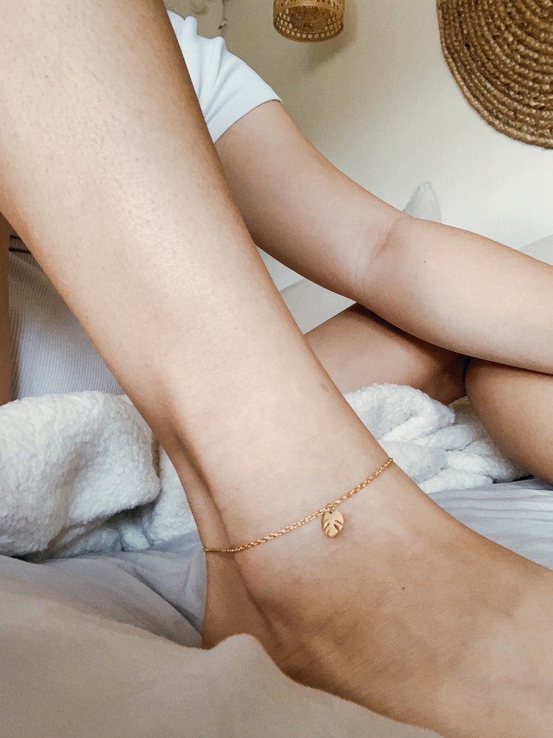Mini Plant Charm Anklet - Plant Dosage